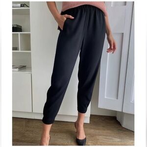 Aritzia Babaton black joggers size 00